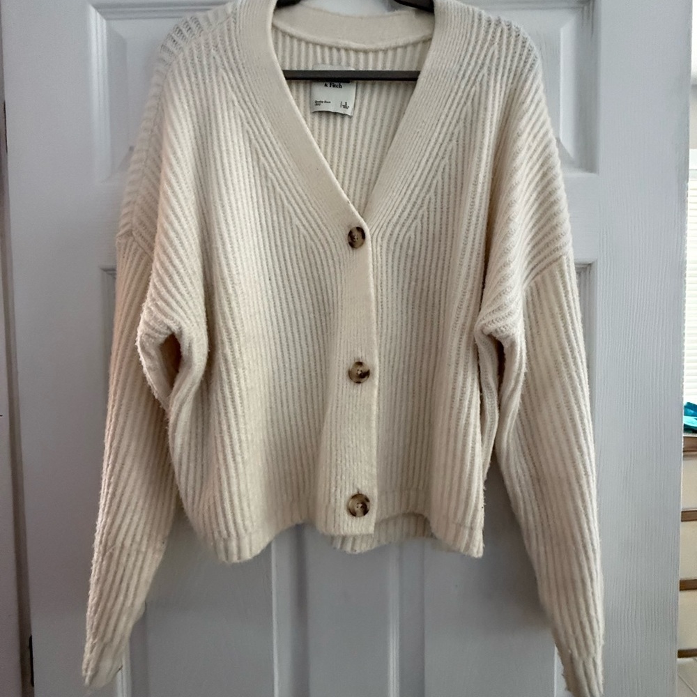 Abercrombie & Fitch Cream Ribbed V-Neck Button Cardigan